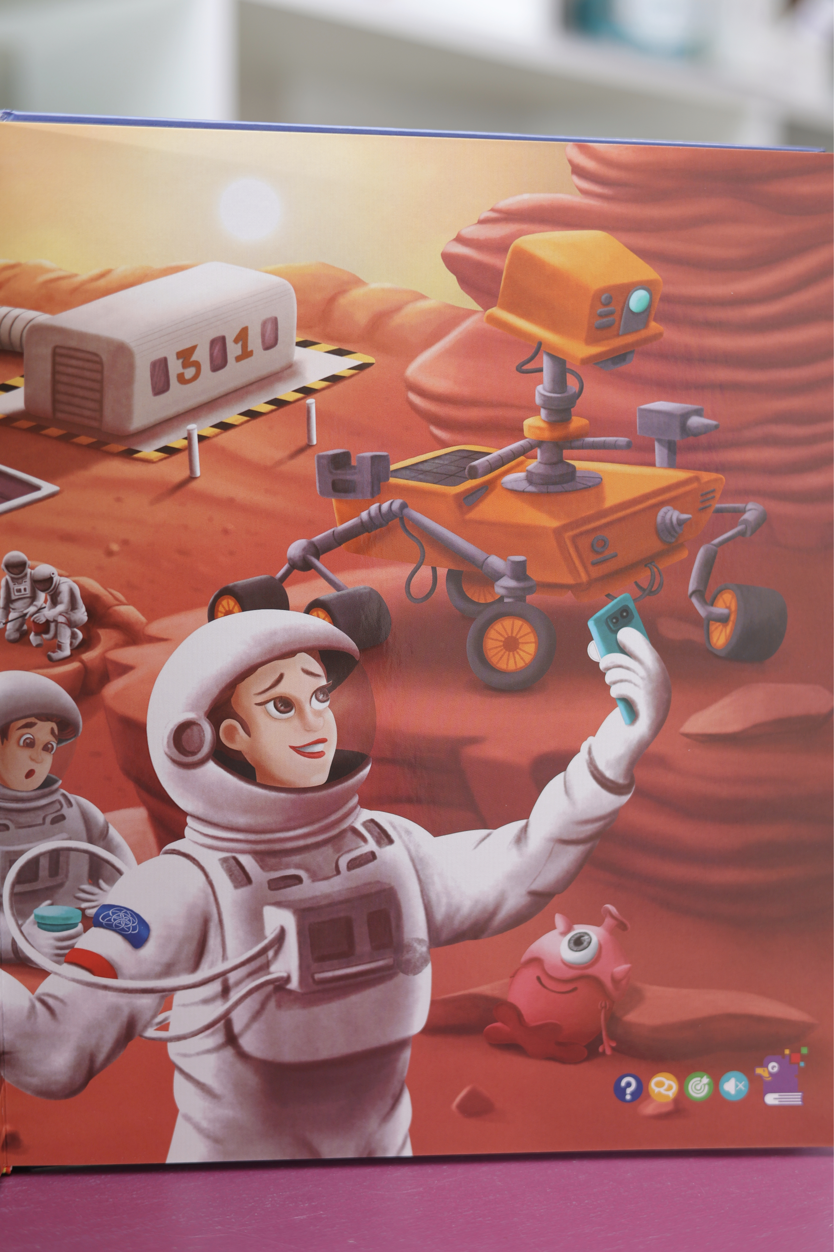 ARDIBOOK "SPACE: WALKING THE PATH OF A DREAM"