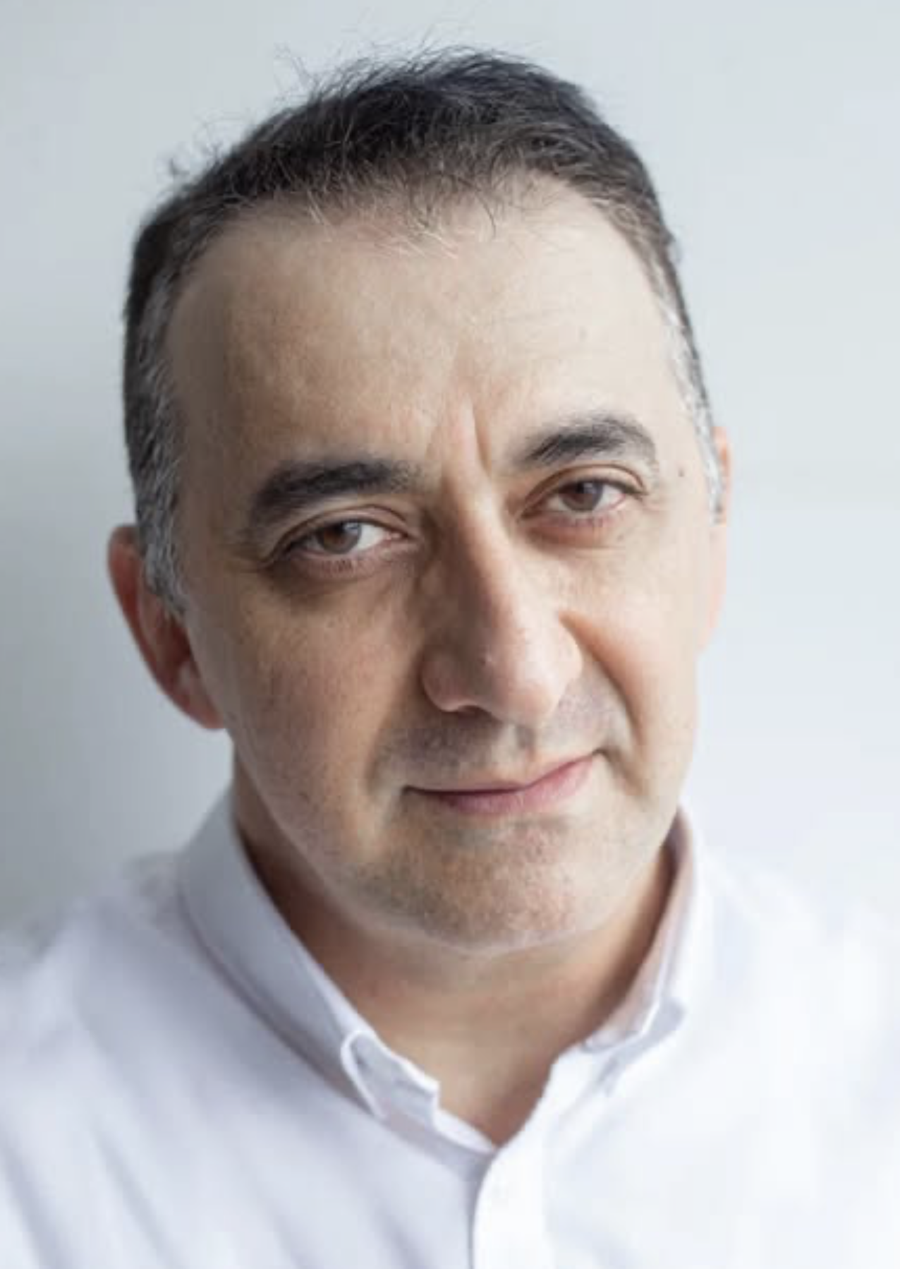 Մկրտիչ Արզումանյան